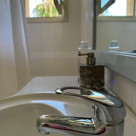 Arithea Hidden Seaside Heritage 1BR Suite