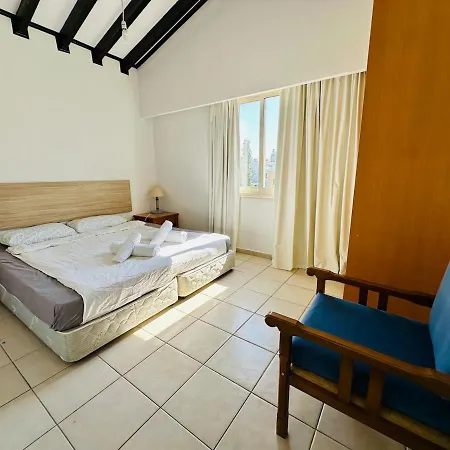 Arithea Hidden Seaside Heritage 1BR Suite * Paphos