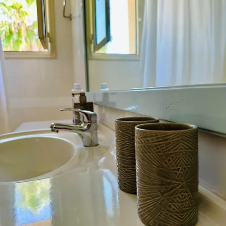 Arithea Hidden Seaside Heritage 1BR Suite Appartement Paphos